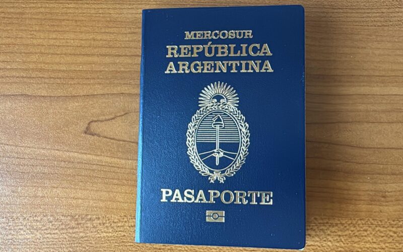 ¿Cuáles son los pasaportes de Argentina que vinieron fallados y los pasos a seguir?